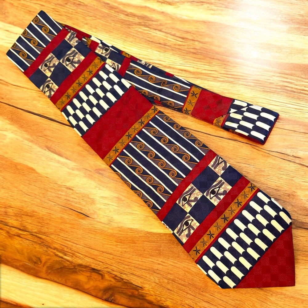 New Directions Metropolitan Museum of Art Pattern Imported Silk Tie